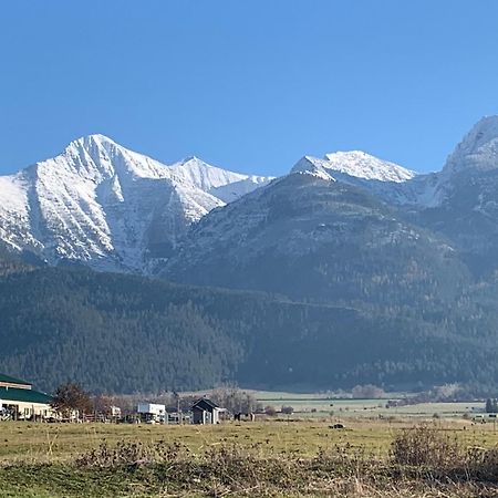 Mission Mountain Camper Apartment Saint Ignatius Bagian luar foto